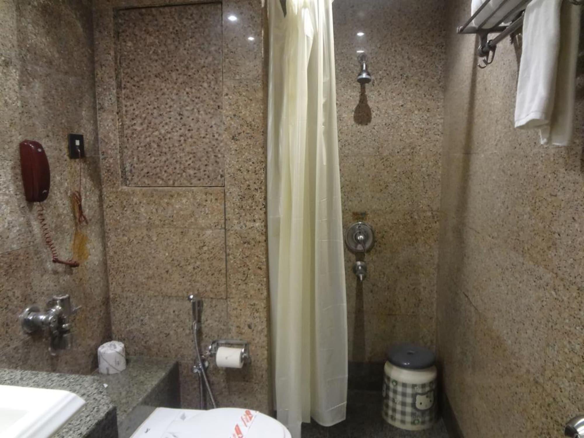 Hotel Midtown Pritam Mumbai Exterior photo