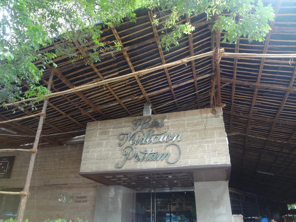 Hotel Midtown Pritam Mumbai Exterior photo